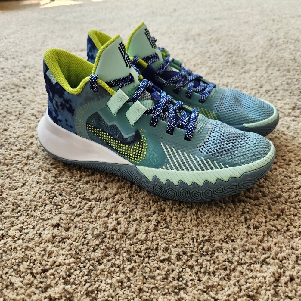 Nike Men's Kyrie Flytrap 5 'Ocean Cube' BASICALLY BRAND NEW!!